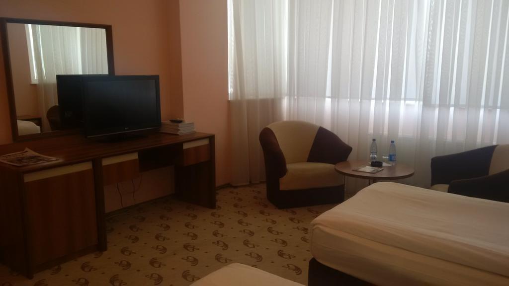 River Side Hotel Mingachevir Quarto foto