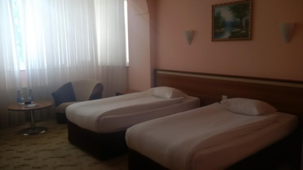 River Side Hotel Mingachevir Quarto foto